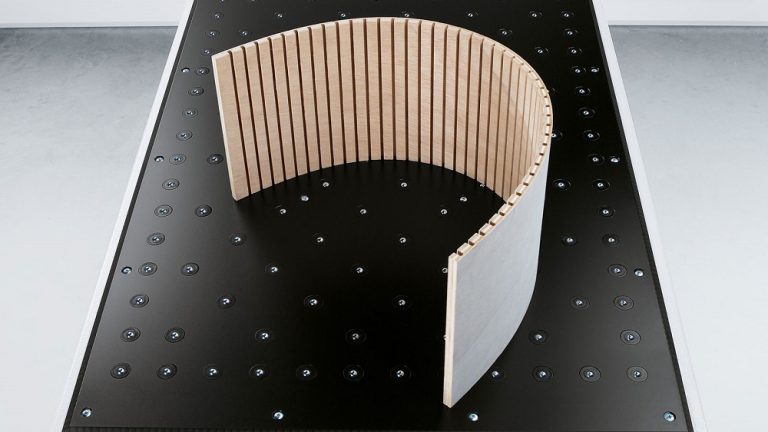 חיתוך חריצים לקיפול לוחות (אופציה)